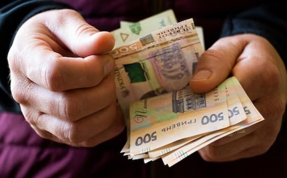 Частина українських пенсіонерів отримає доплату понад тисячу гривень вже в лютому