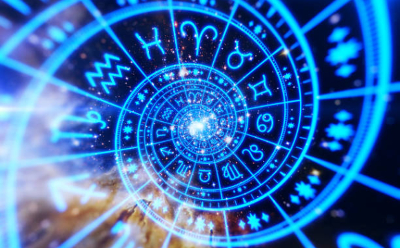 Астрологи назвали знаки Зодіаку, які намагаються догодити всім