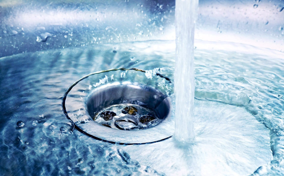 Українців попередили про «небезпечну» воду після відключень світла