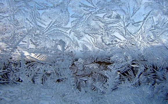 На заході України температура знизилася до -12 градусів