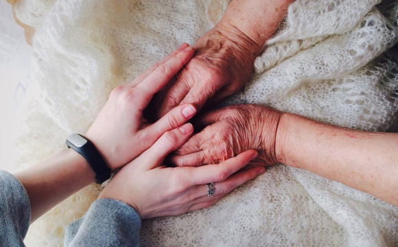 Українцям платять додаткові пенсії