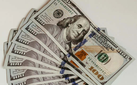 Українкам виплатять по 1 тисячі доларів