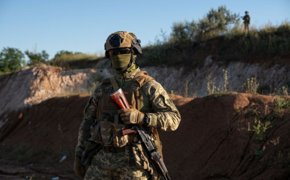 Скільки заробляють штурмовики в арміях світу
