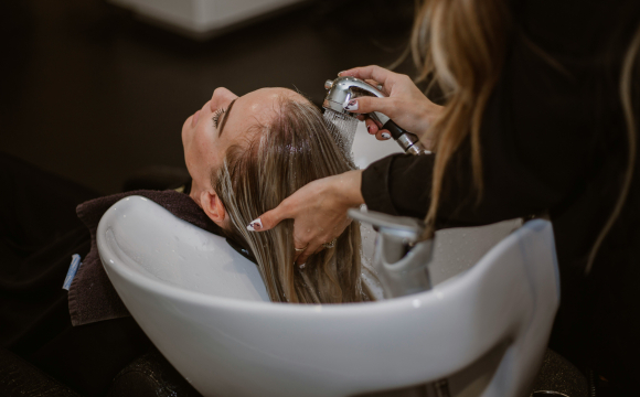 Чи можна щодня мити голову: відповідь здивує