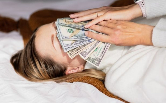 П'ять способів привернути до себе гроші: народні прикмети  