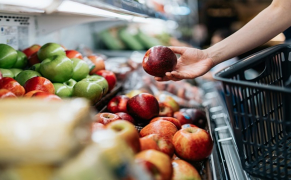 До Дня закоханих супермаркети знизили ціни: що можна купити дешевше