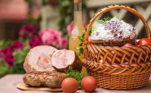 Великодній кошик подорожчав: скільки доведеться заплатити у 2026 році