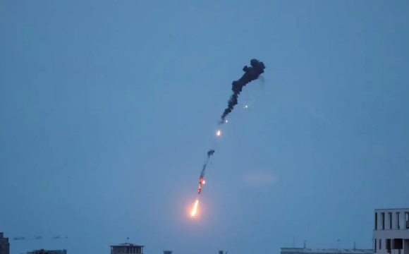 У Рівненській області весь ранок лунали потужні вибухи: є поранені