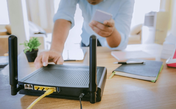 Назвали три приховані загрози Wi-Fi-роутера: як їх уникнути