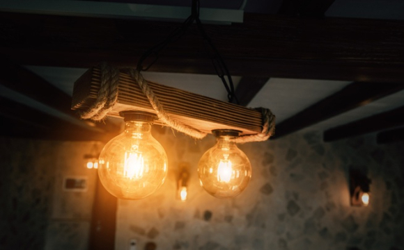 В Україні змінився нічний тариф на світло: названо ціну за кіловат