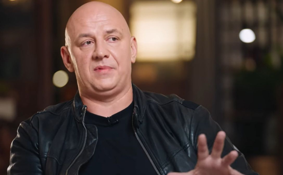 Відомий український співак, який втік за кордон, підтримав Пугачову