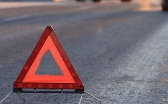 Двоє підлітків на мотоциклі врізалися в огорожу: вони у лікарні 