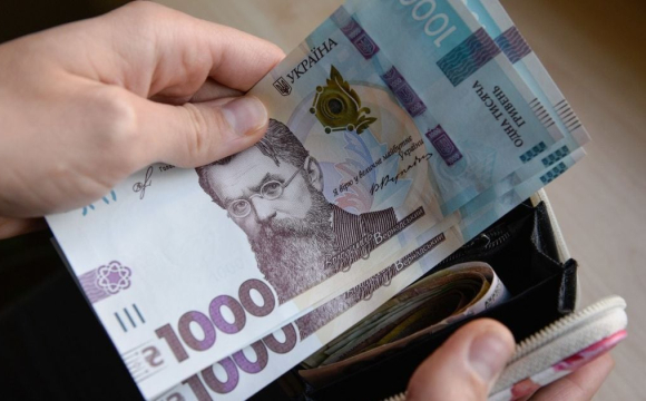 Українців попередили про затримання зарплат та пенсій