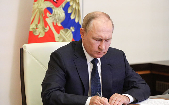 Путін не з’являвся на публіці вже більше 10 днів: у мережі ширяться чутки