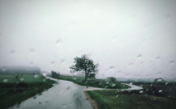 Захід України накриють затяжні дощі: названі небезпечні дати