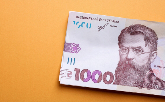 Продукти, комунальні послуги й ліки: на що українці витрачають зимову тисячу