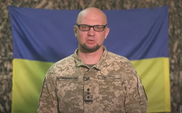 Ворог стягує техніку та особовий склад до українського міста