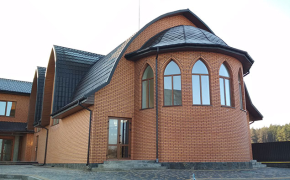 Двоє підлітків вбили людей і вчинили самогубство у молитовному домі