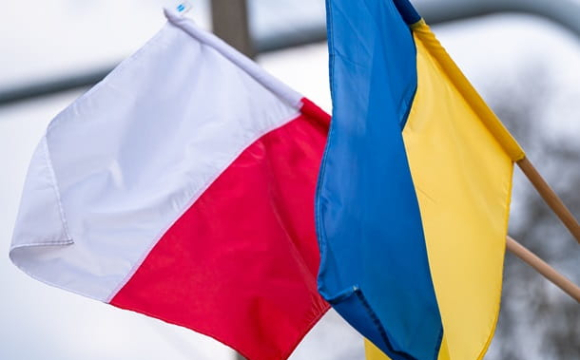 У Польщі хочуть згадати Волинську трагедію у звіті про прогрес України на шляху до ЄС