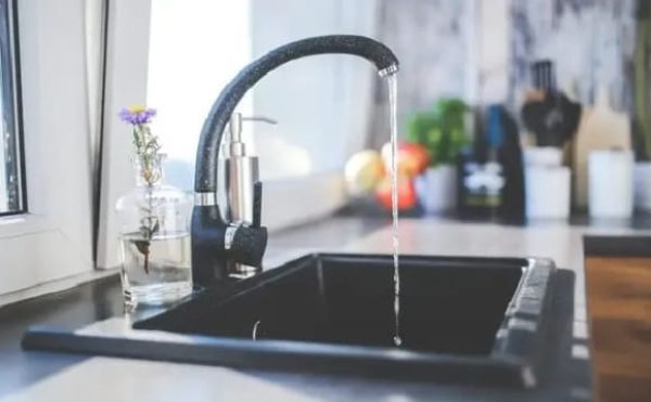 Жителів Луцька закликали терміново зробити запаси води: що сталося