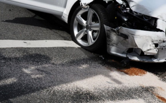 На трасі у власному авто знайшли застреленими молоде подружжя 