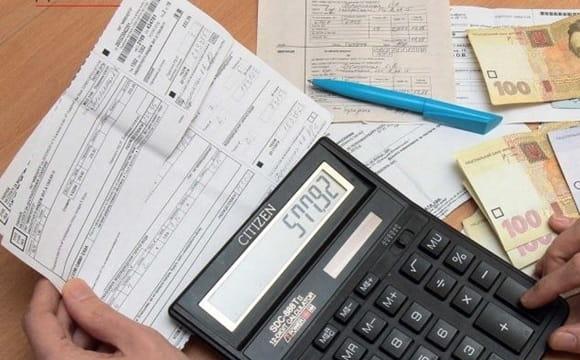 Українцям пояснили, чи потрібно зберігати квитанції за оплату комуналки