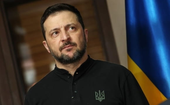 Чи залишиться Зеленський президентом України після війни: прогноз ШІ