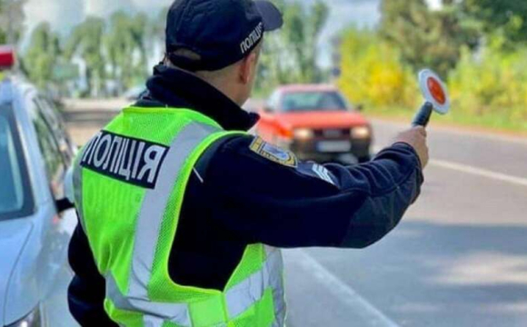 Стало відомо, коли поліція може змусити водія вийти з авто