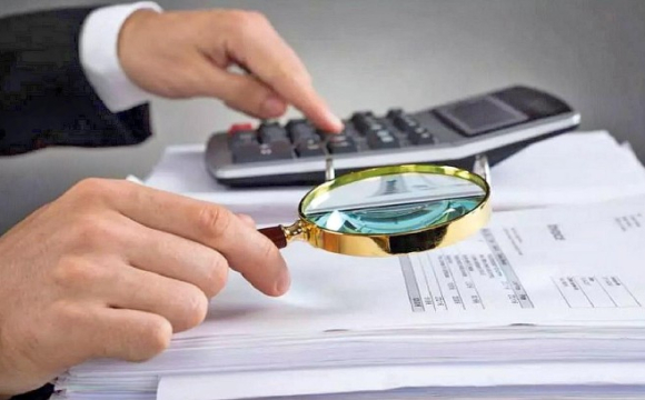 Українців зобов’язали звітувати про всі доходи, отримані за межами країни