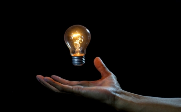 Блекаут і платіжки: чи зменшуються суми за світло через відключення