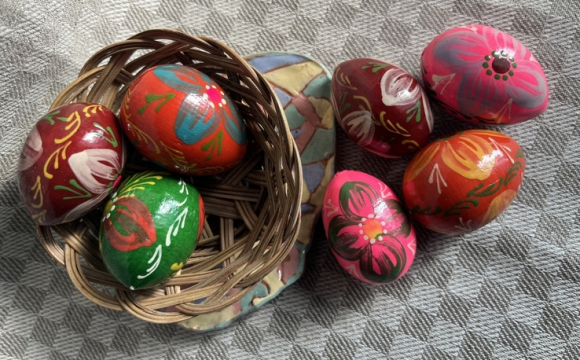 Скільки яєць треба покласти у великодній кошик: названа точна кількість
