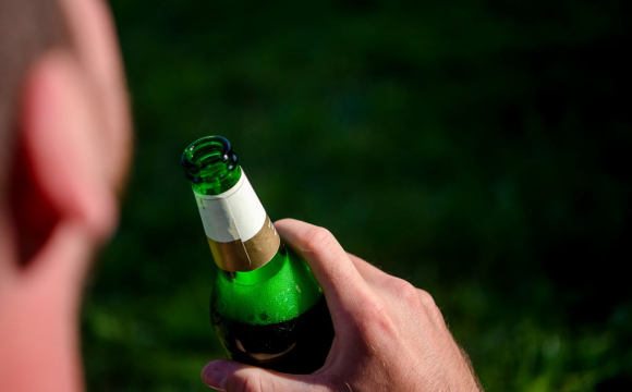 На Волині неповнолітнього спіймали п’яним біля школи: деталі