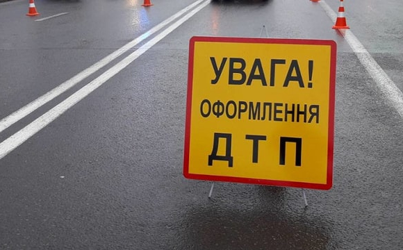 У Луцьку п’яний водій авто зіткнувся з вантажівкою