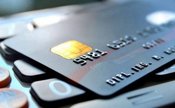 Ощадбанк масово блокує рахунки: що буде з грошима українців