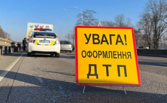 На Волині водій вантажівки збив жінку на електровелосипеді