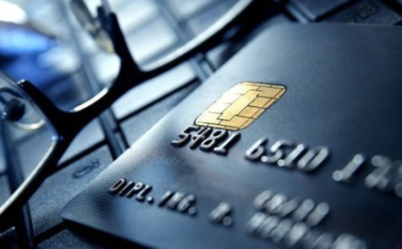 ПриватБанк масово зменшує кредитні ліміти для пенсіонерів: що відбувається