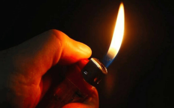 На Волині девʼятикласник підпалив авто військового