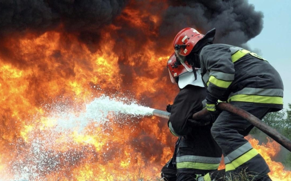 На Волині спалахнула квартира в багатоповерхівці: постраждала 89-річна жінка