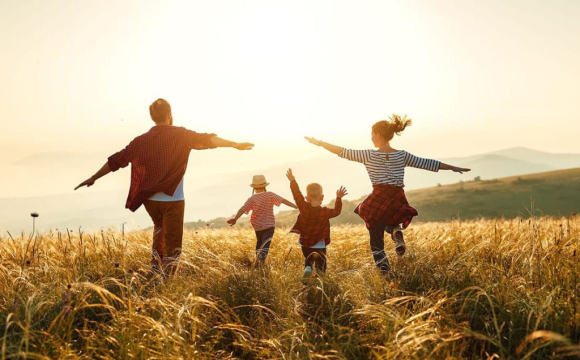 Приємні зміни попереду: гороскоп на 24 квітня для всіх знаків Зодіаку