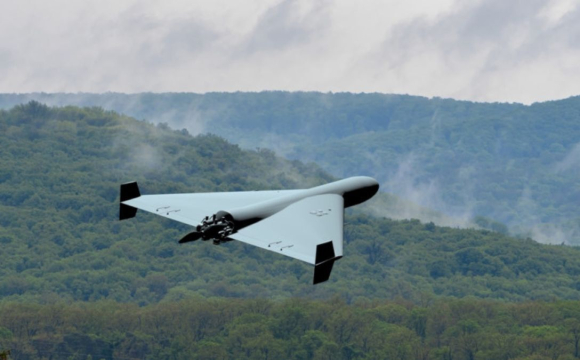 У Польщі на автомобілі впав військовий БПЛА