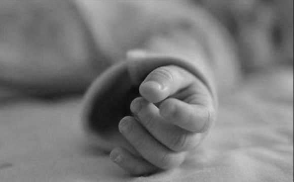 На заході України чоловік побив 10-місячне немовля