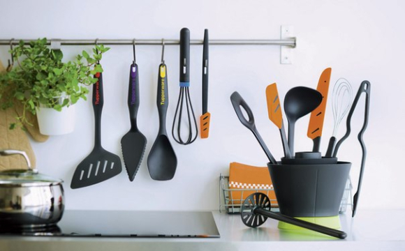 Неочевидні речі на кухні, які потрібно оновлювати частіше, ніж ви думаєте