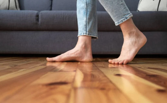 Чому не можна переступати через людину, що лежить