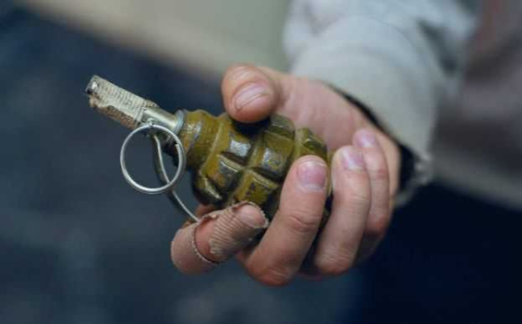 На Волині чоловік погрожував підірвати поліцейських гранатою