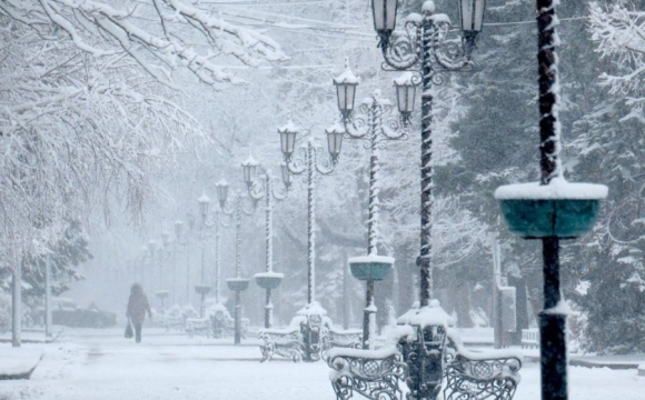 Як негода впливає на відключення світла в Україні