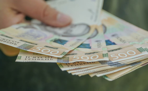 Українські родини отримають по 10 тисяч гривень