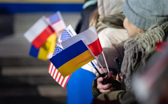 Українців у Польщі попередили: що потрібно зробити до серпня