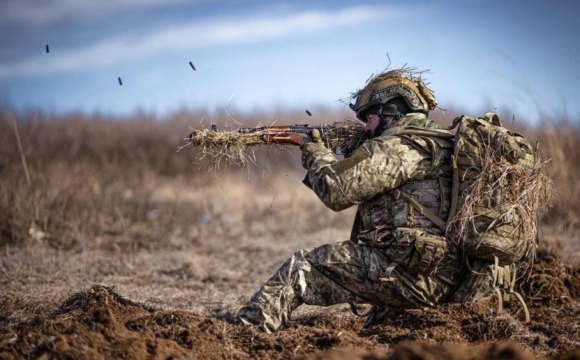 Астрологи назвали три сценарії закінчення війни в Україні