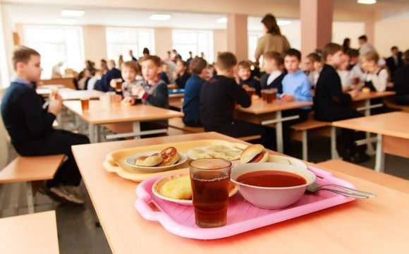 На Волині тисячі школярів залишились без харчування