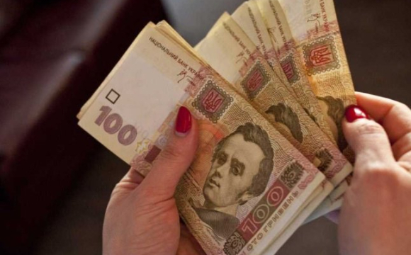 На Волині продавчиня вкрала понад 100 тисяч гривень